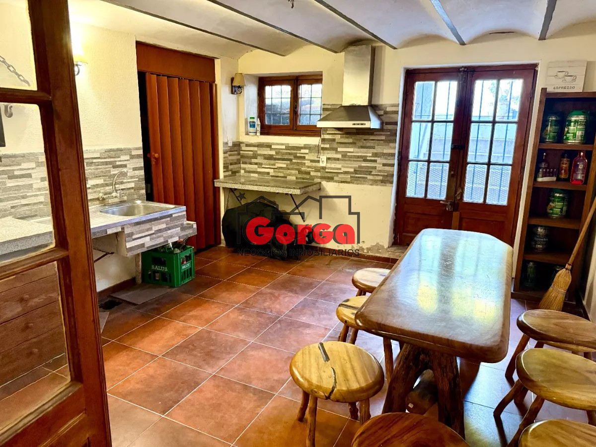 Casa ID.462 - Preciosa y única propiedad sobre Agraciada casi Asencio