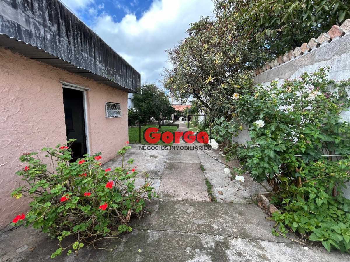 Casa ID.509 - Dos casas en un mismo padrón. Corumbé y Serrato. 