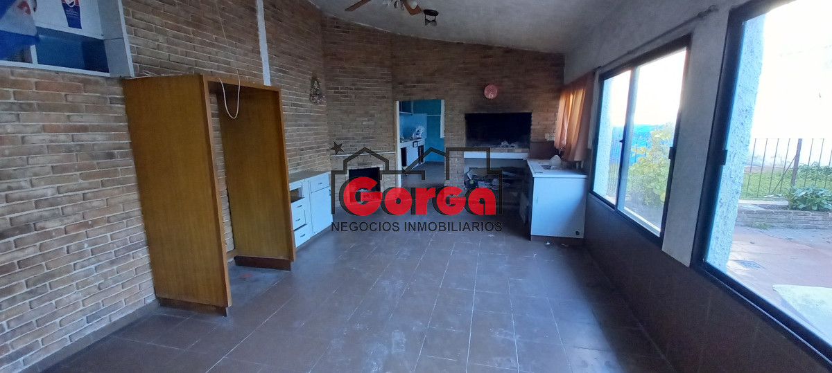 Casa ID.385 - Padrón único sobre Br Artigas casi Gral Flores