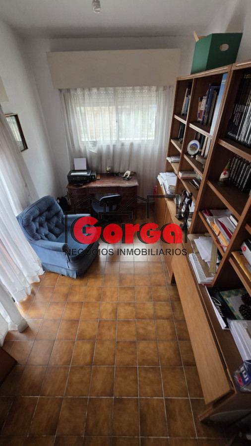 Casa ID.598 - Exclusiva en la zona, próx. a Nuevo Centro Shopping