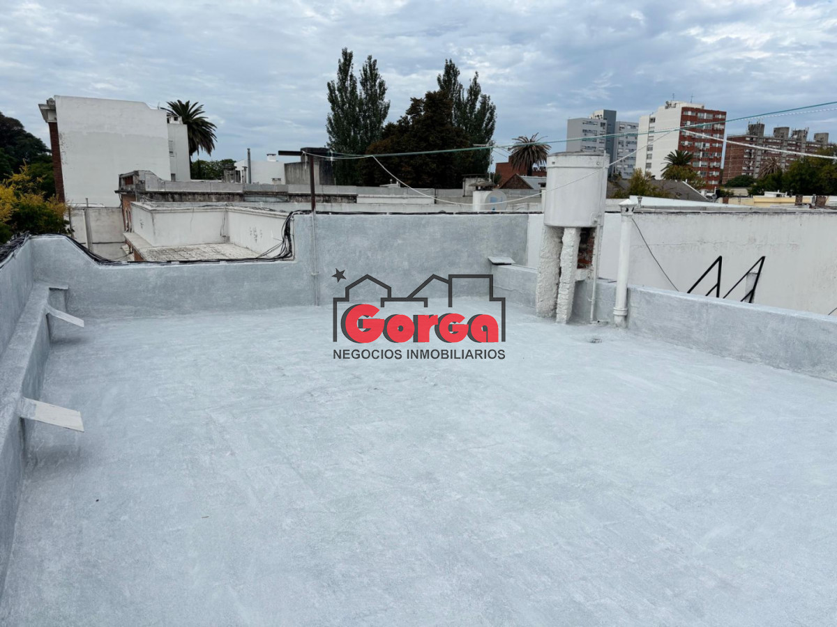 Casa ID.590 - Casa 2 dorm sobre Yaguari casi Bvar Artigas 
