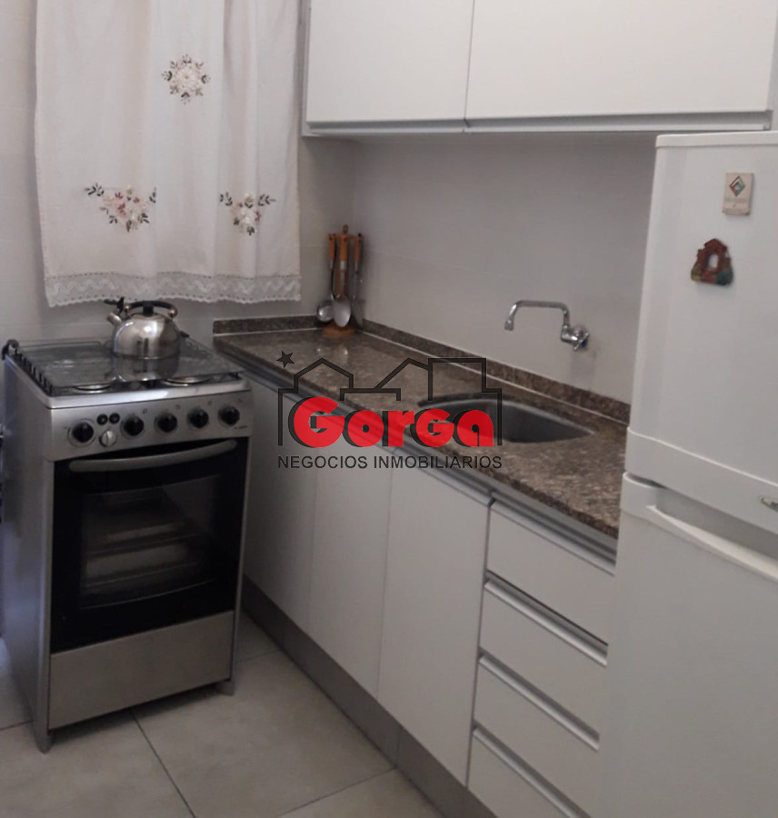 Casa ID.514 - Casa en alquiler sobre Tomas Gomensoro 