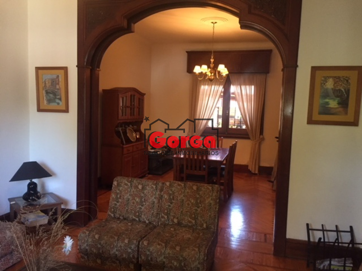 Casa ID.59 - Amplias comodidades con excelente calidad constructiva sobre Br Artigas