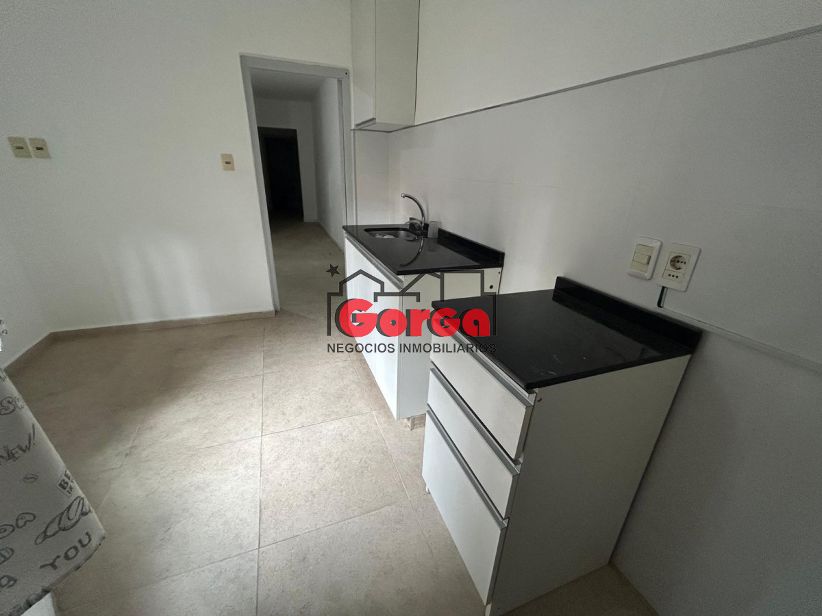 Casa ID.478 - Oportunidad! Casa en zona con todos los servicios brindando comodidades en el día a día