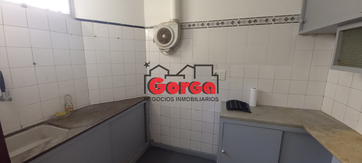 Casa ID.557 - Coquimbo y Defensa, casa en PB en alquiler