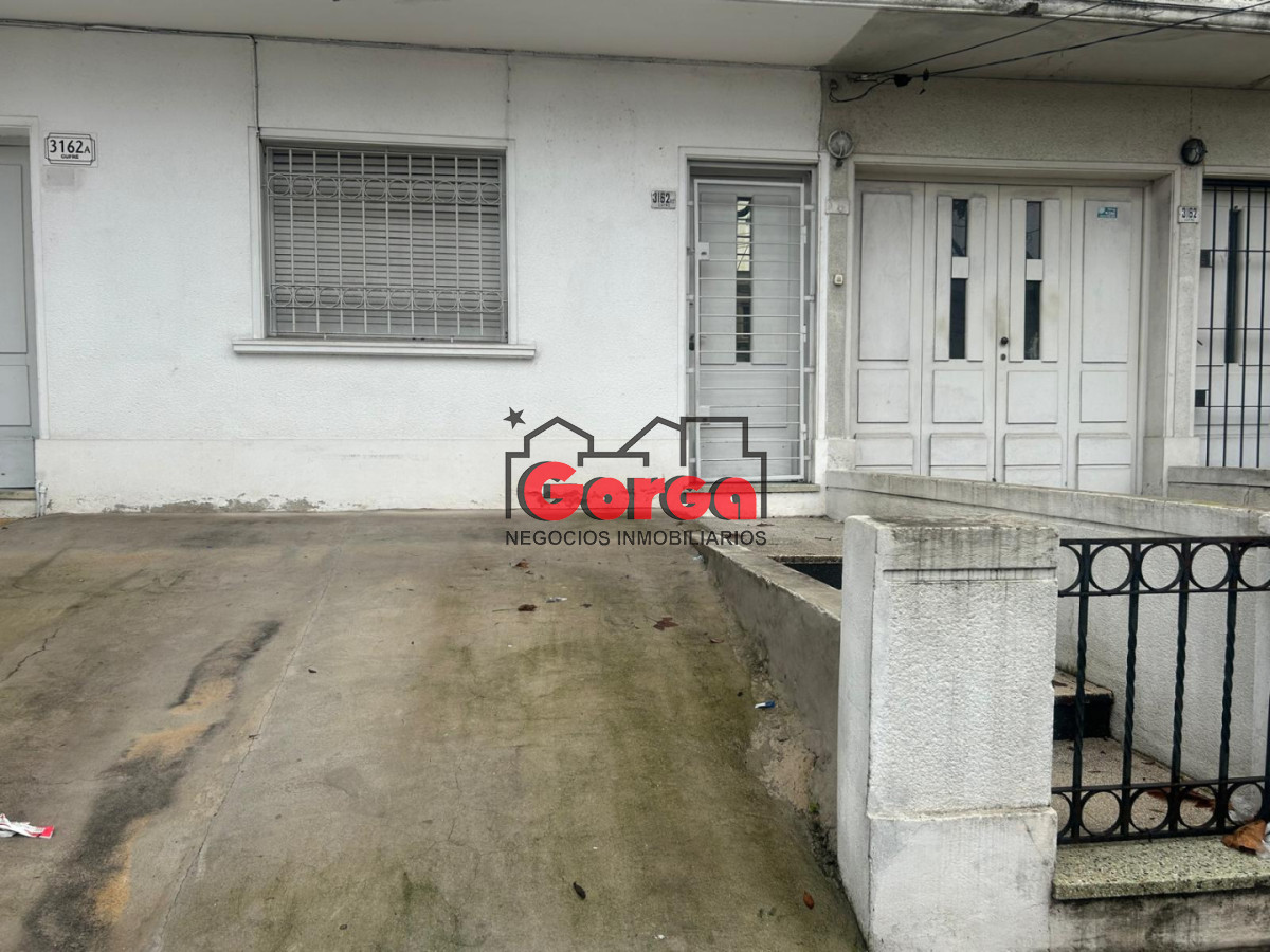 Casa ID.603 - Casa 2 dorm detrás Shopping Nuevo Centro 