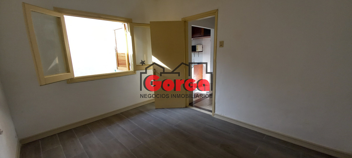 Casa ID.517 - Casa en planta baja sobre Enrique Martínez y Cufre