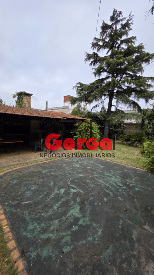 Casa ID.598 - Exclusiva en la zona, próx. a Nuevo Centro Shopping