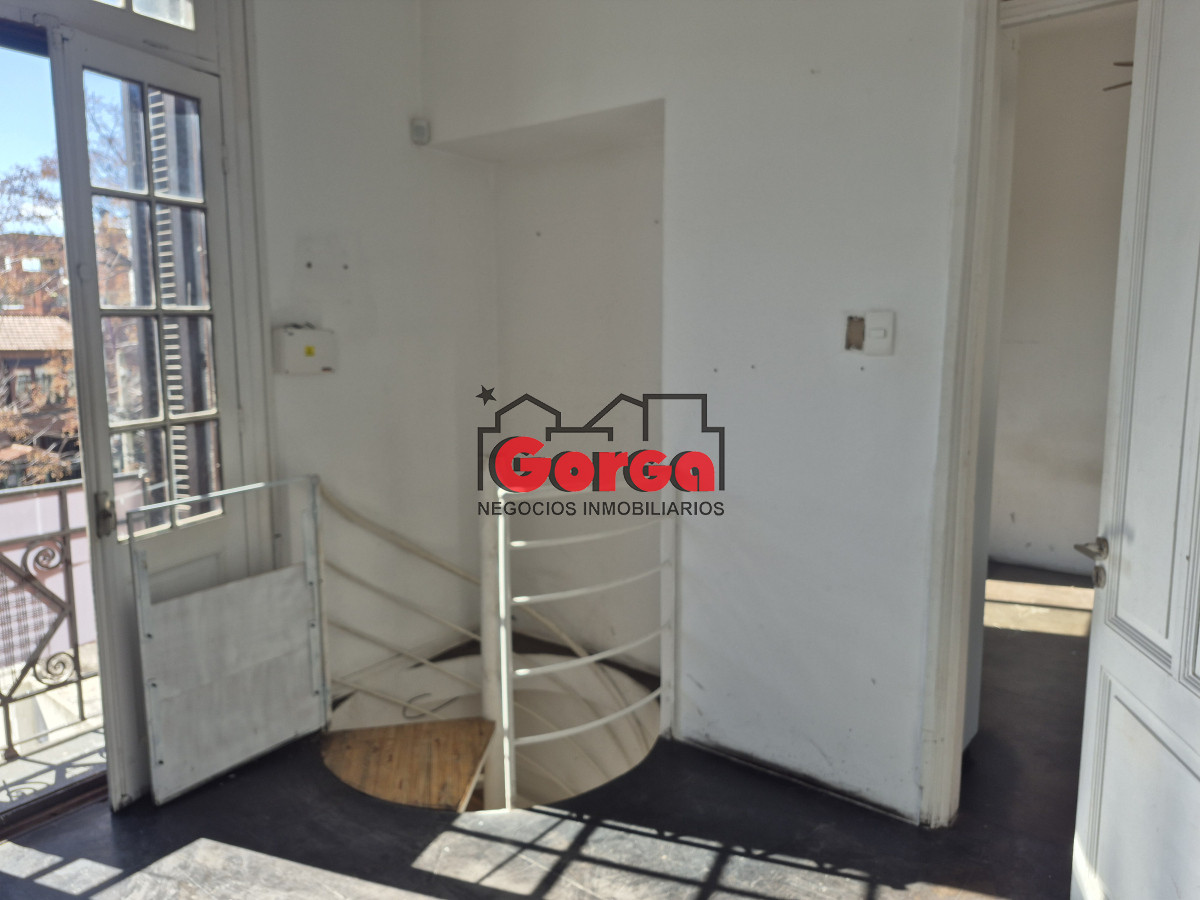 Casa ID.538 - A metros de la Rambla, sobre Solano López 