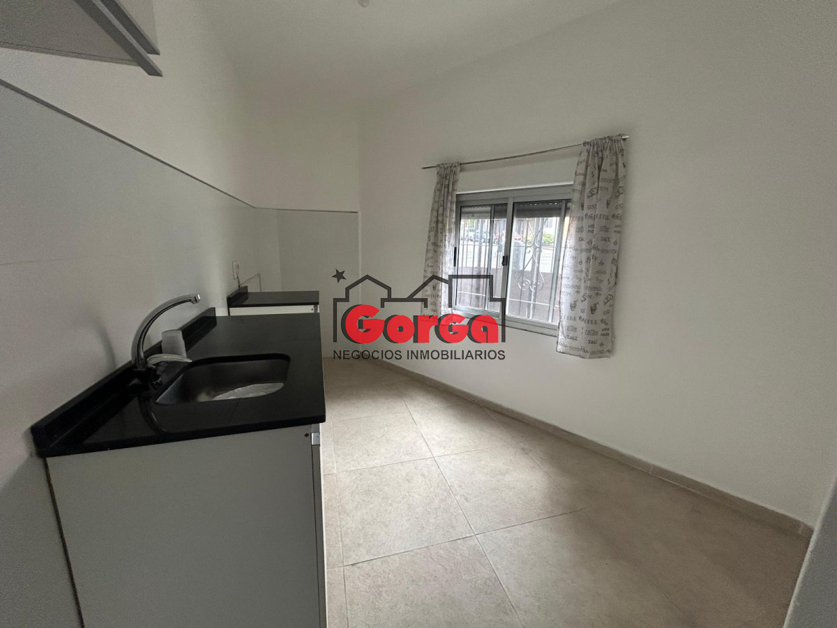 Casa ID.478 - Oportunidad! Casa en zona con todos los servicios brindando comodidades en el día a día