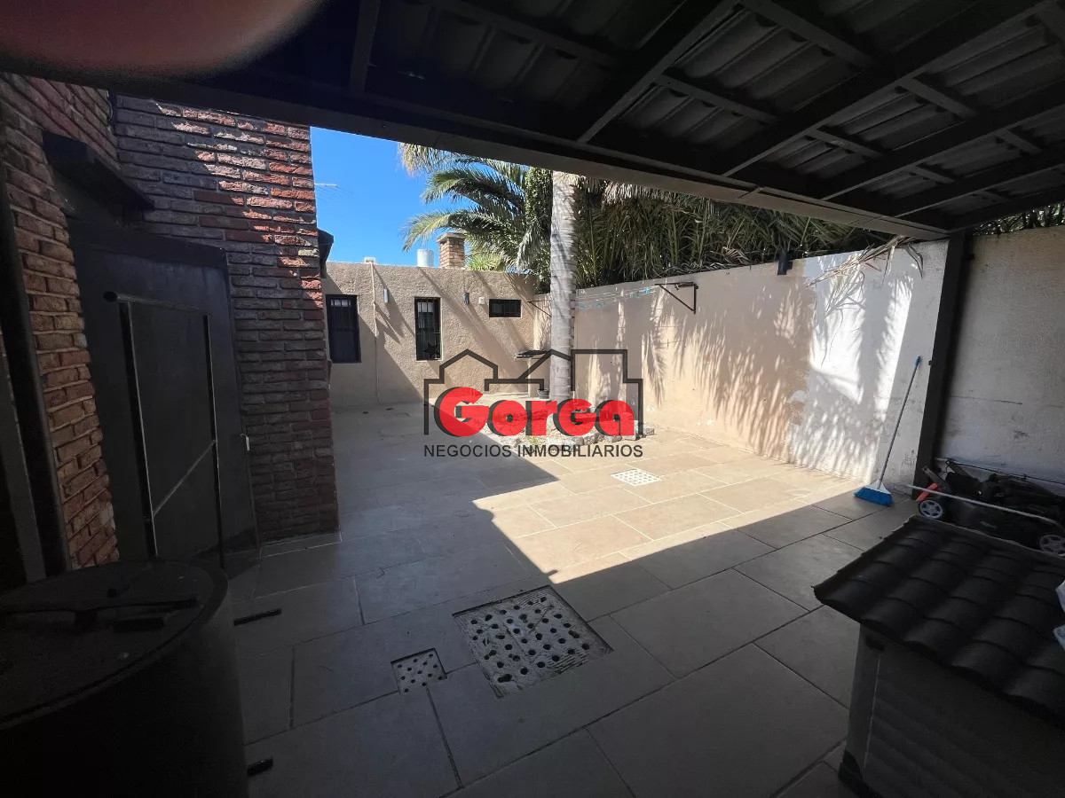 Casa ID.439 - Hermosa casa domótica en Carrasco Sur, a metros de Avda Italia