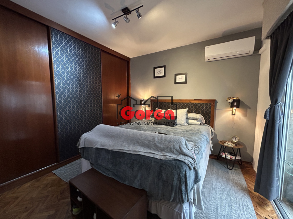 Casa ID.573 - Excelente casa en PB, sobre Acevedo Díaz y Cagancha