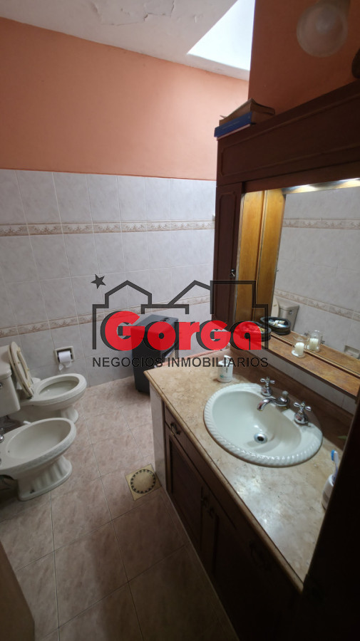 Casa ID.598 - Exclusiva en la zona, próx. a Nuevo Centro Shopping