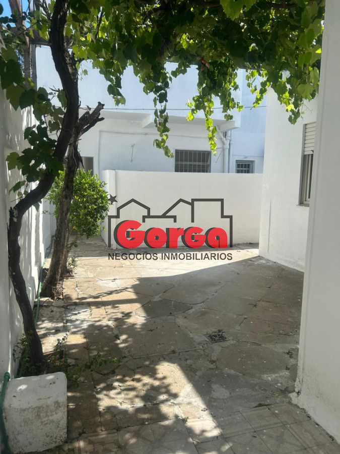 Casa ID.561 - Sobre Magested casi Avda San Martín 