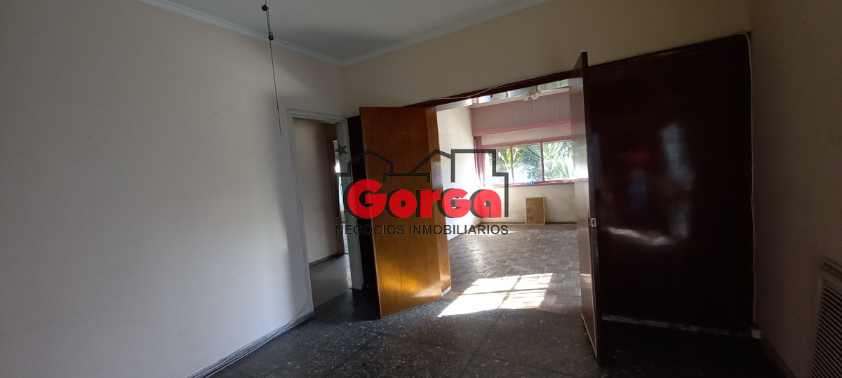 Casa ID.385 - Padrón único sobre Br Artigas casi Gral Flores