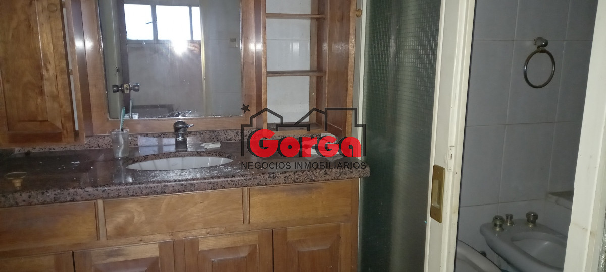 Casa ID.385 - Padrón único sobre Br Artigas casi Gral Flores