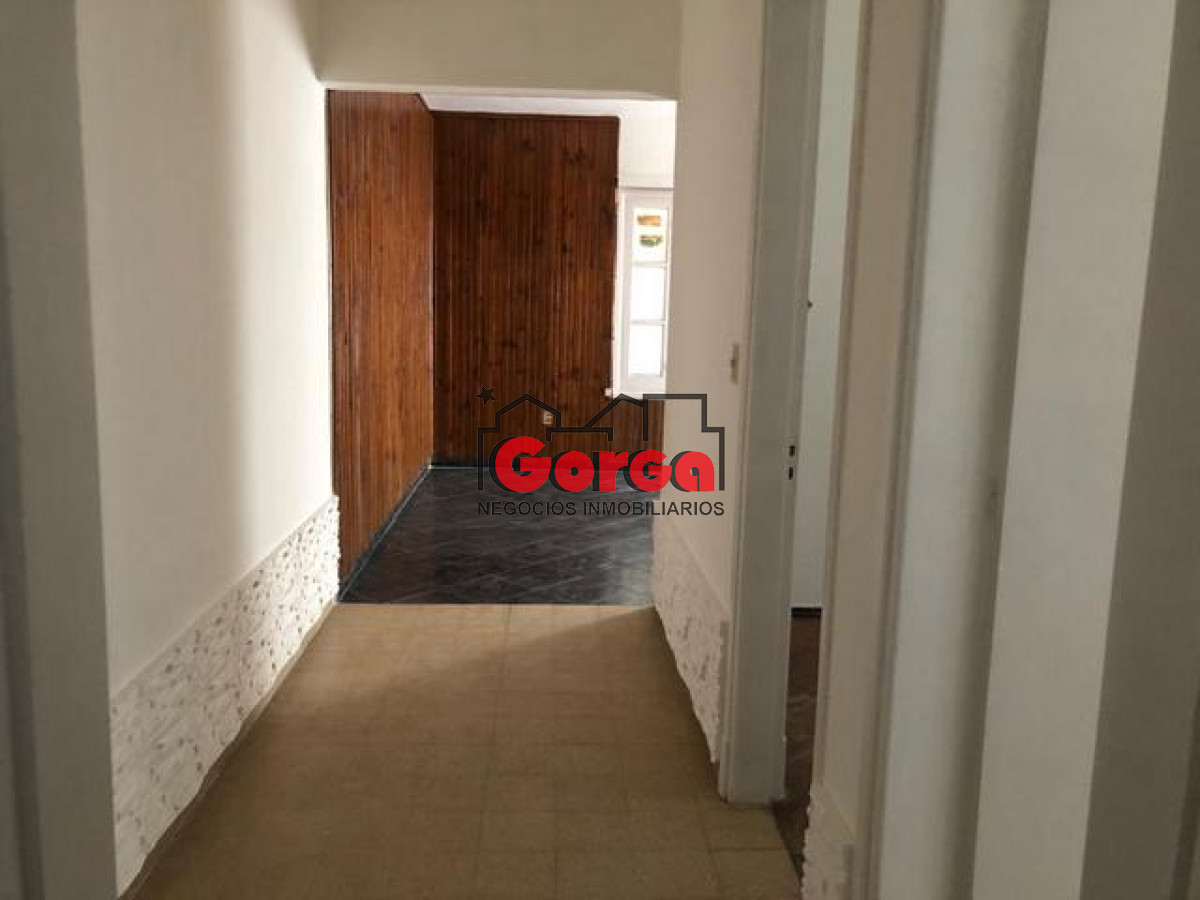 Casa ID.520 - Sobre Canstatt y Siena. Ideal para invertir o vivir!