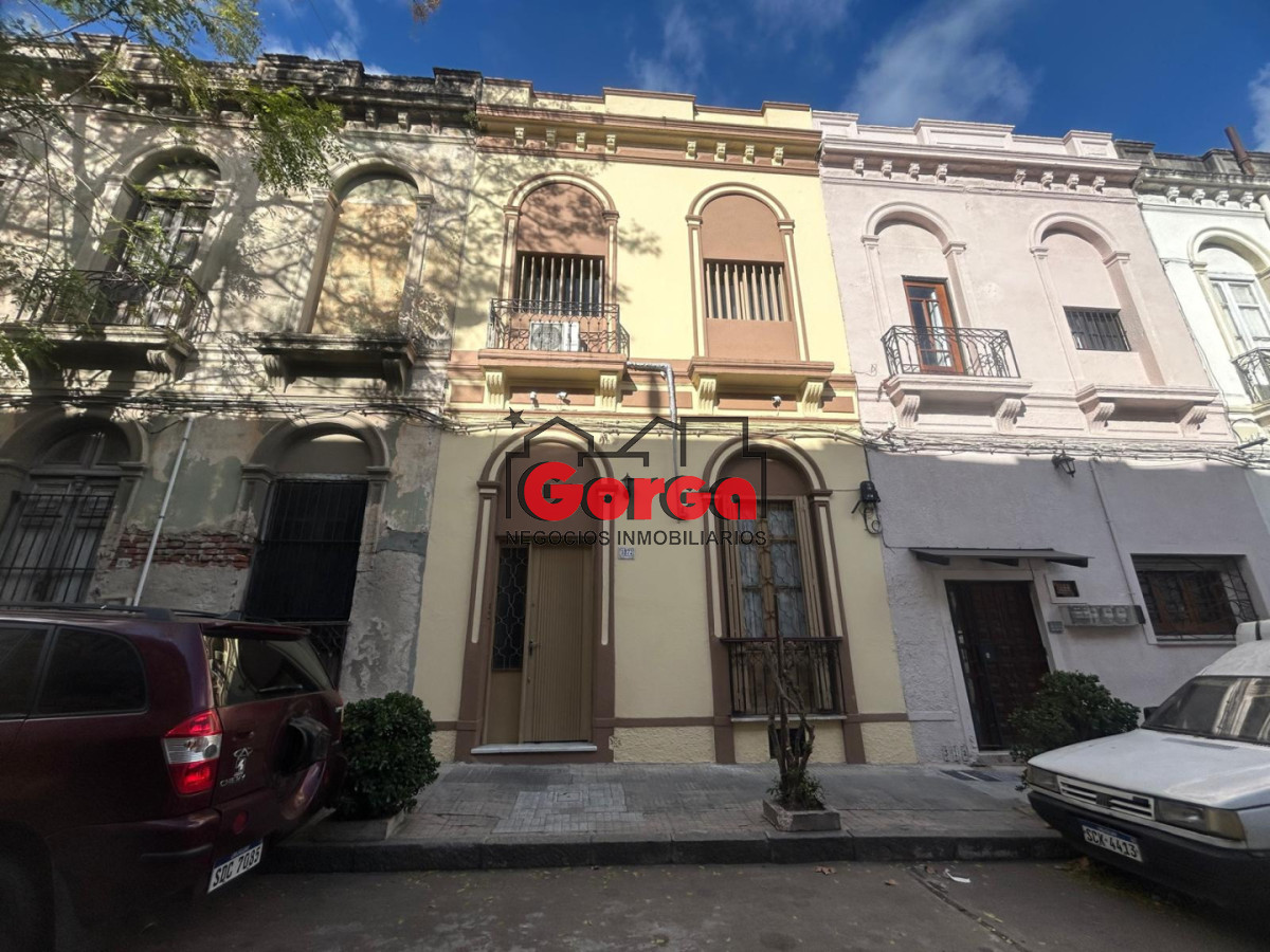 Casa ID.599 - Muy linda! Ideal para dos familias o renta