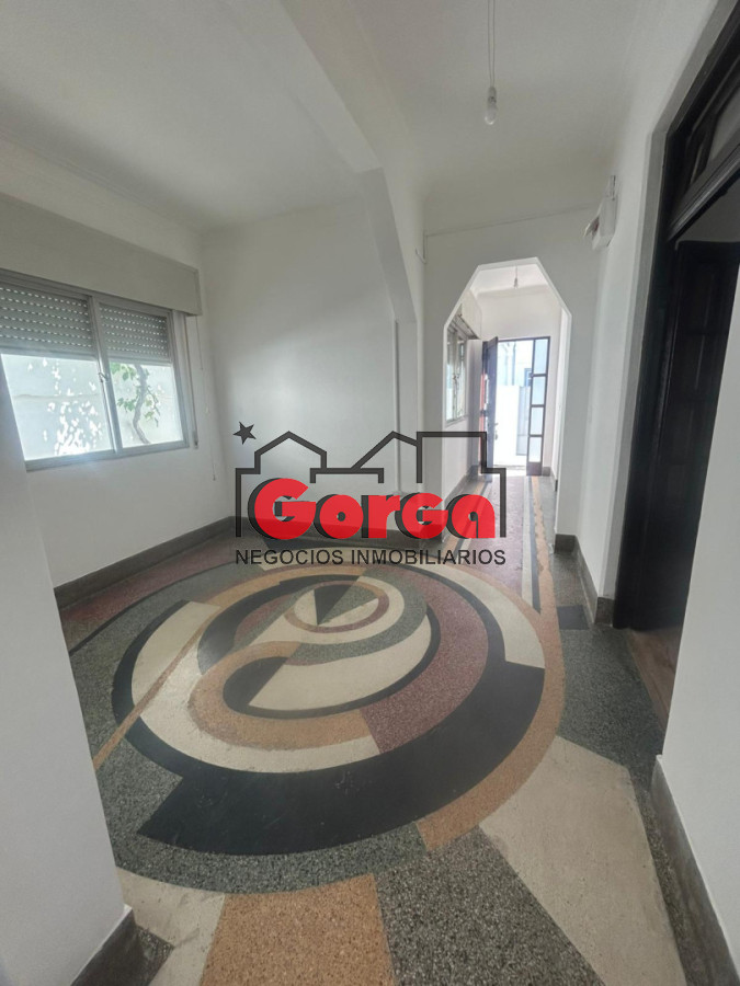 Casa ID.561 - Sobre Magested casi Avda San Martín 