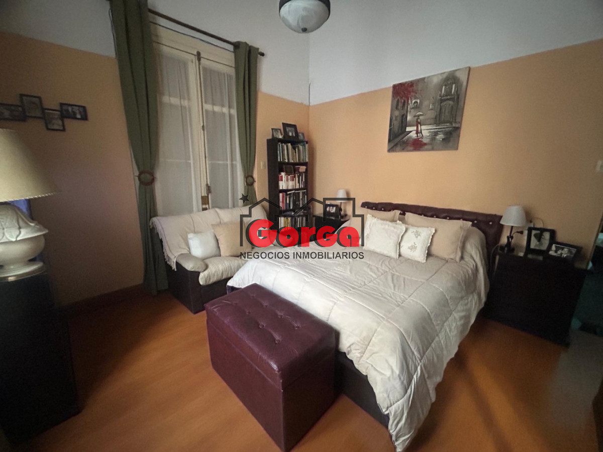 Casa ID.599 - Muy linda! Ideal para dos familias o renta