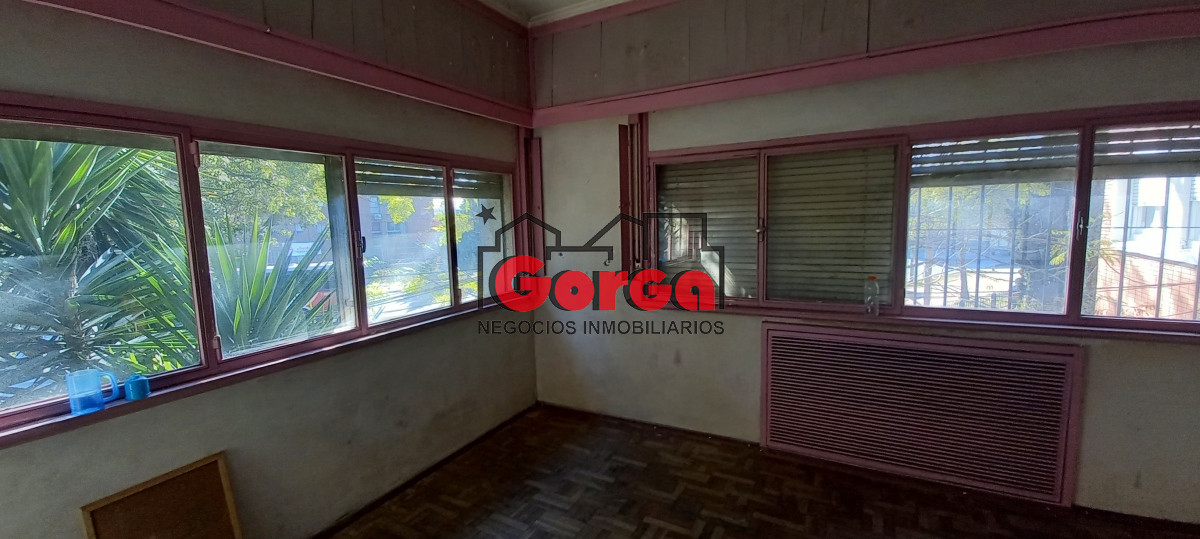 Casa ID.385 - Padrón único sobre Br Artigas casi Gral Flores