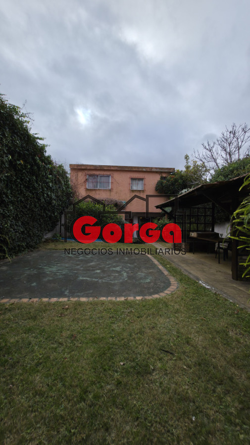 Casa ID.598 - Exclusiva en la zona, próx. a Nuevo Centro Shopping
