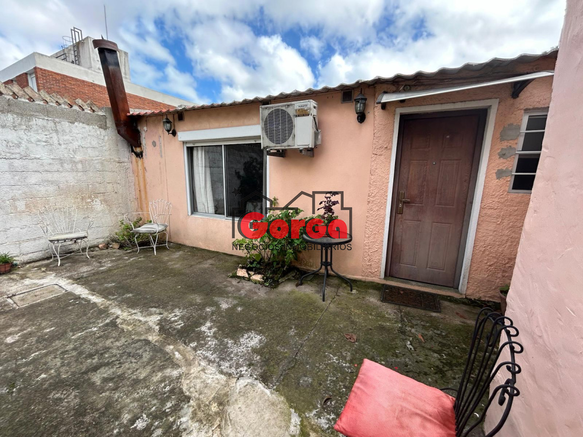 Casa ID.509 - Dos casas en un mismo padrón. Corumbé y Serrato. 