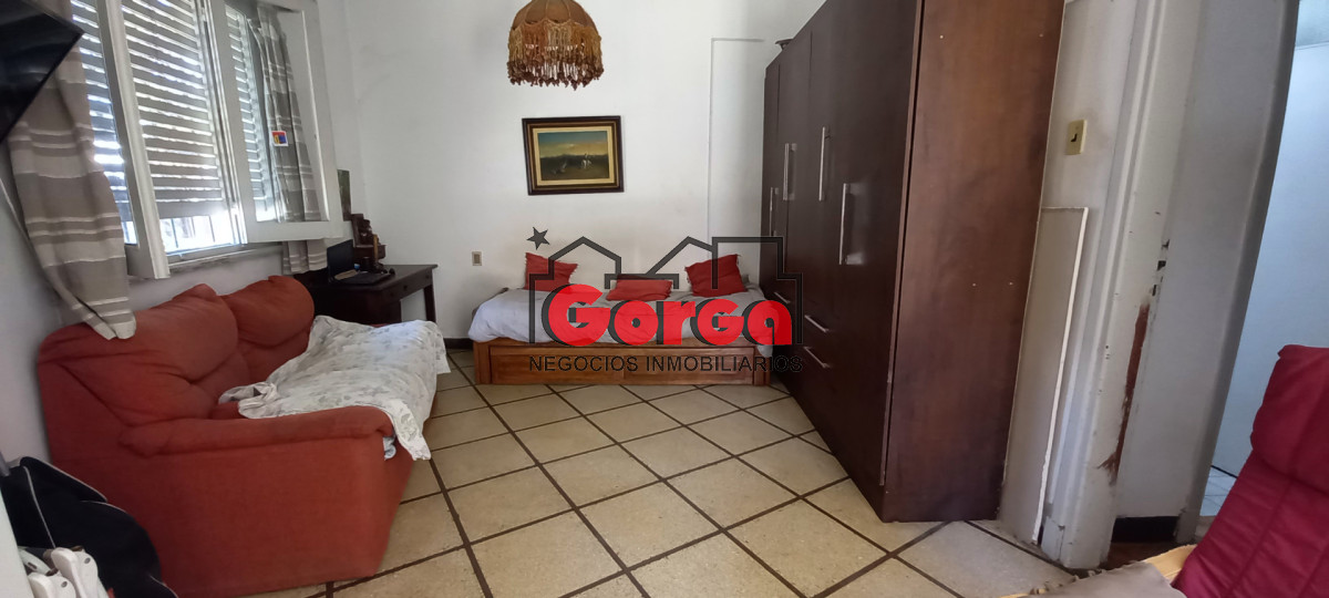 Casa ID.543 - Sobre Jujuy a una cuadra de Agraciada y Suárez