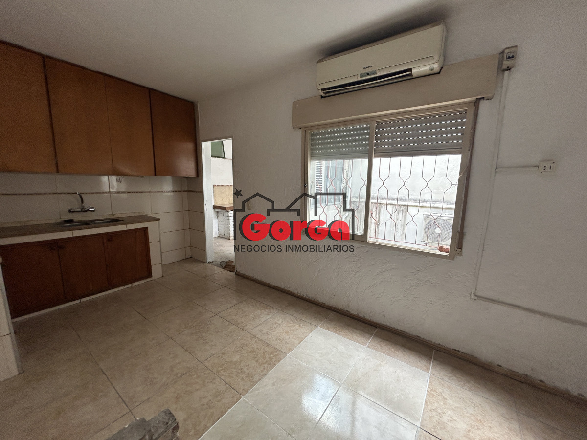 Casa ID.530 - Dos casas en un mismo padrón sobre Duque de los Abruzzos
