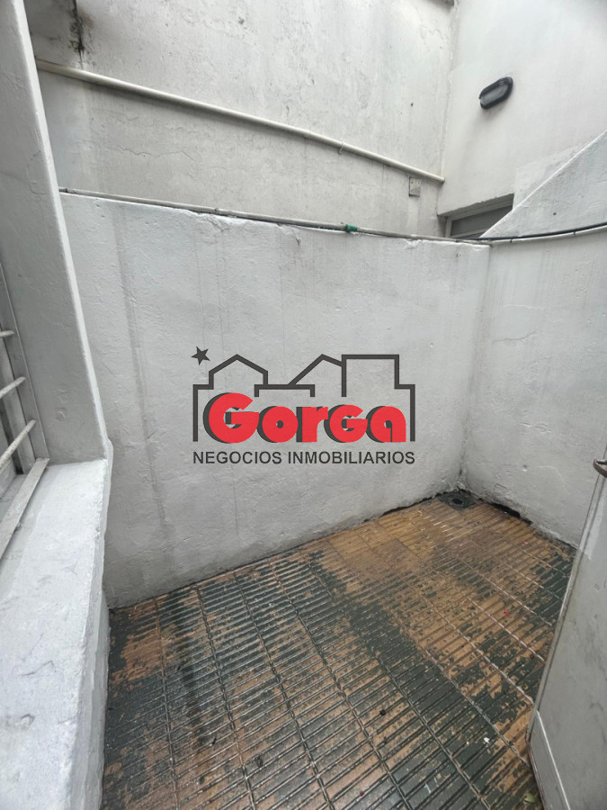 Casa ID.603 - Casa 2 dorm detrás Shopping Nuevo Centro 