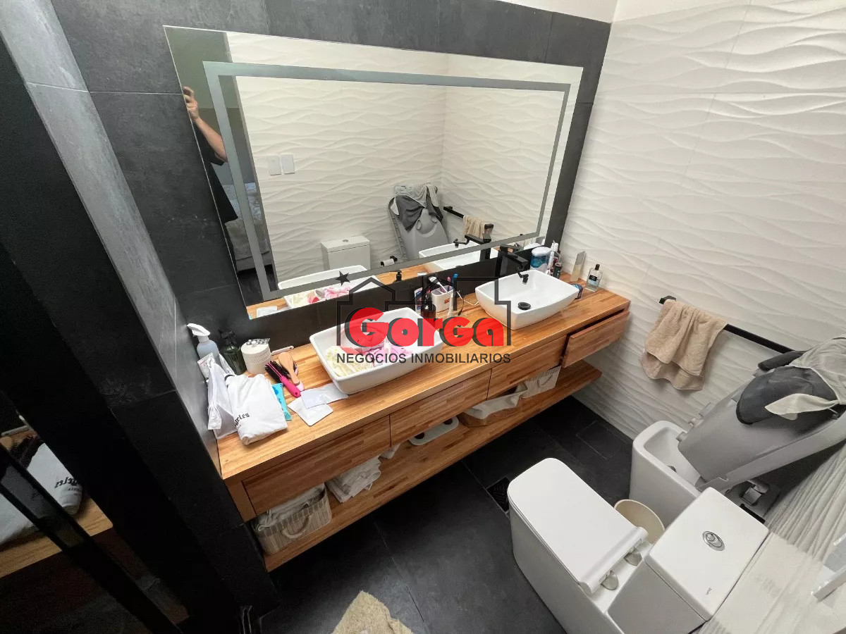 Casa ID.439 - Hermosa casa domótica en Carrasco Sur, a metros de Avda Italia