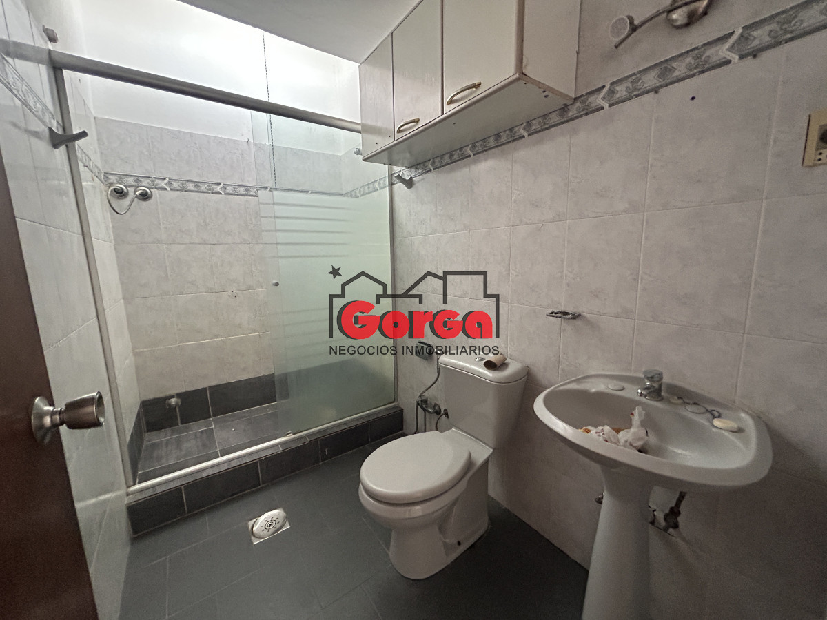 Casa ID.530 - Dos casas en un mismo padrón sobre Duque de los Abruzzos