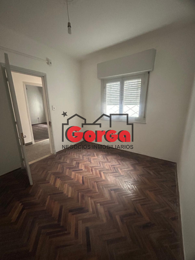 Casa ID.603 - Casa 2 dorm detrás Shopping Nuevo Centro 