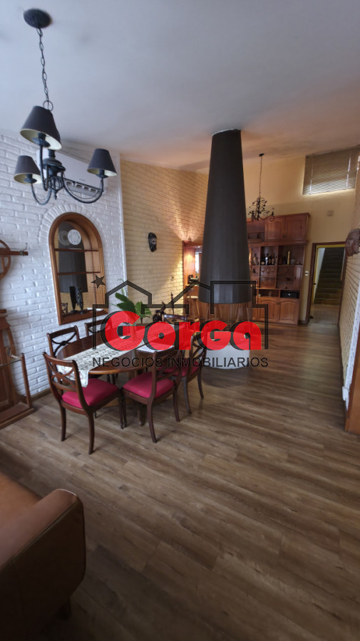 Casa ID.598 - Exclusiva en la zona, próx. a Nuevo Centro Shopping