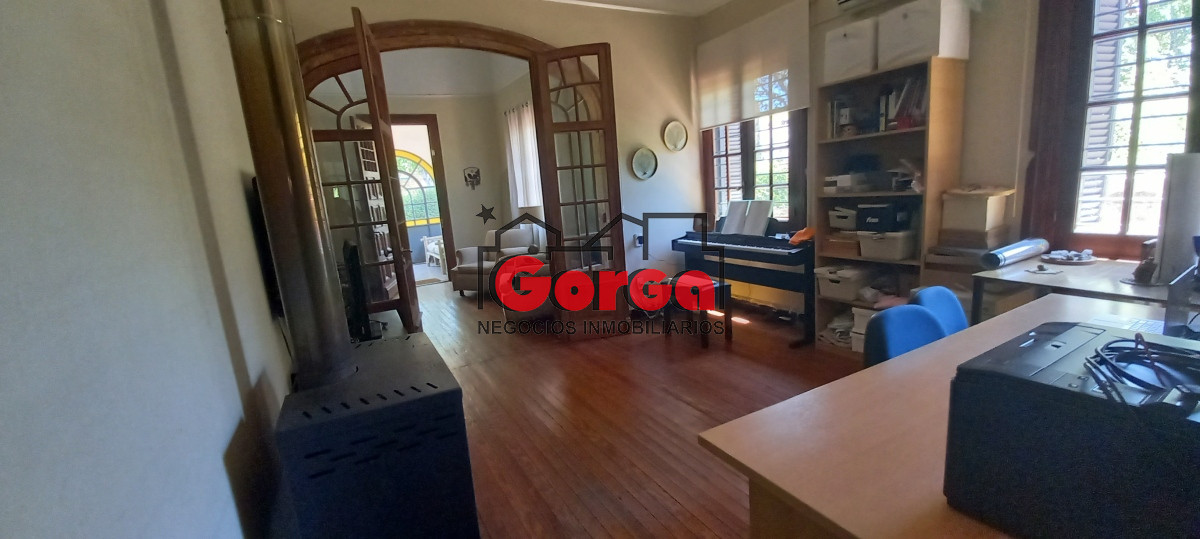 Casa ID.386 - Hermosa casa sobre Castro