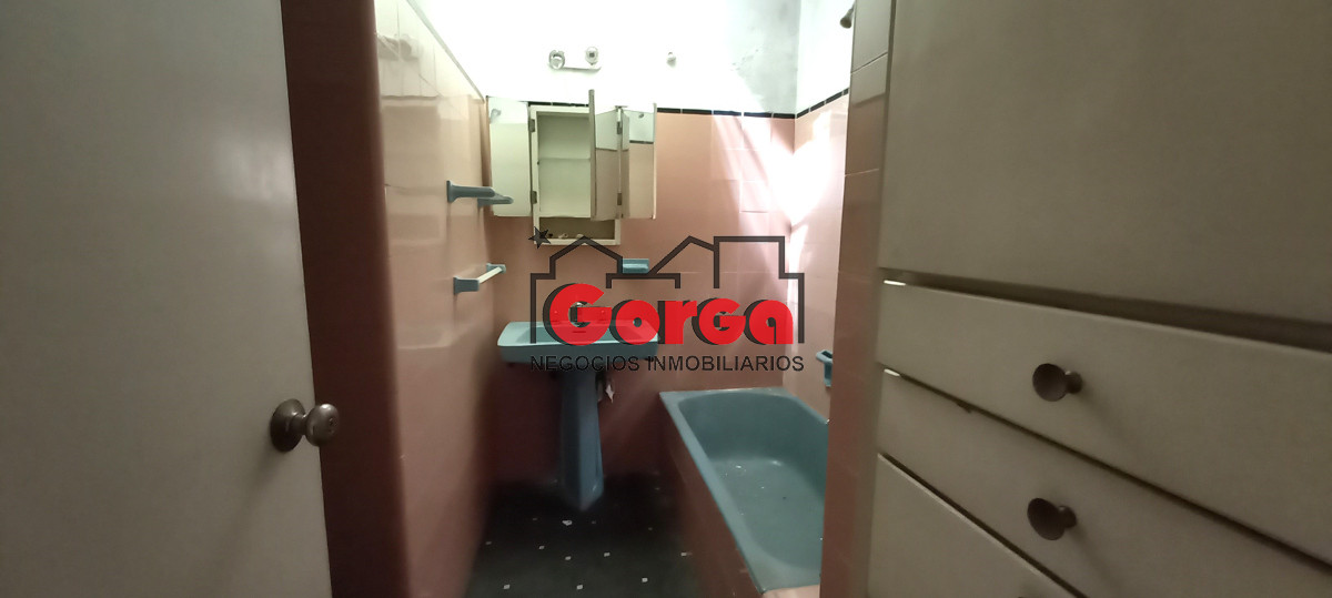 Casa ID.390 - Muy lindo dúplex en Chiavari y Herrera. Excelente punto!