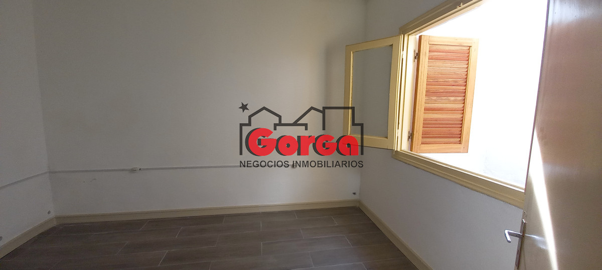 Casa ID.517 - Casa en planta baja sobre Enrique Martínez y Cufre