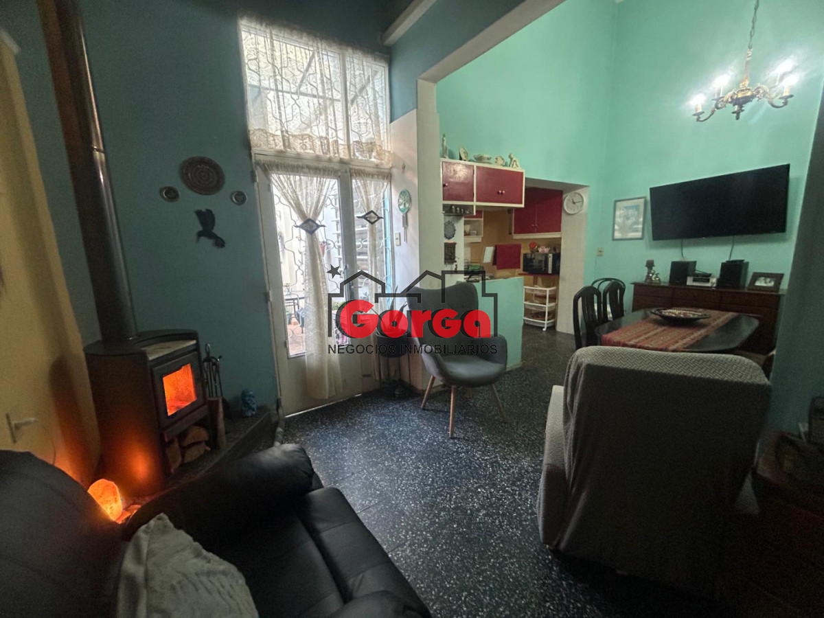 Casa ID.599 - Muy linda! Ideal para dos familias o renta