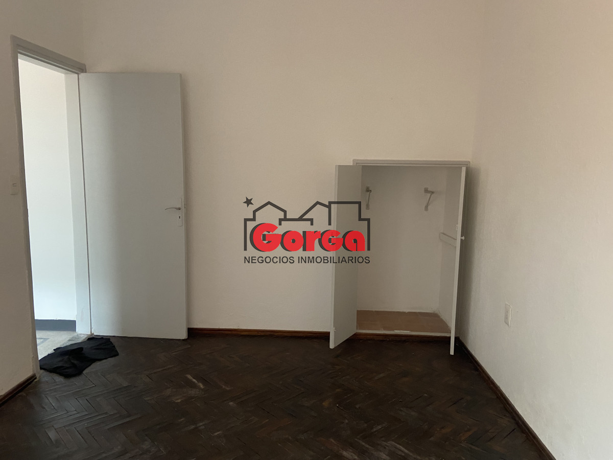 Casa ID.532 - Casa en Alquiler 2 dorm con gge 2 autos 