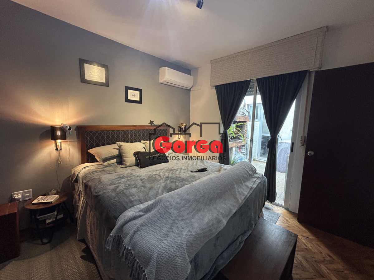 Casa ID.573 - Excelente casa en PB, sobre Acevedo Díaz y Cagancha