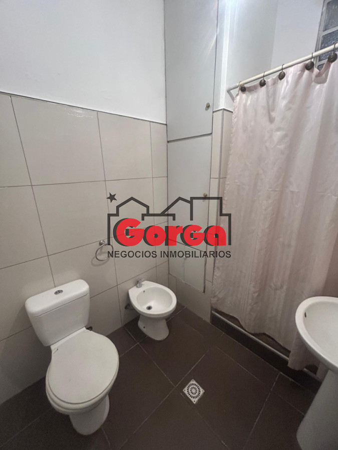 Casa ID.603 - Casa 2 dorm detrás Shopping Nuevo Centro 