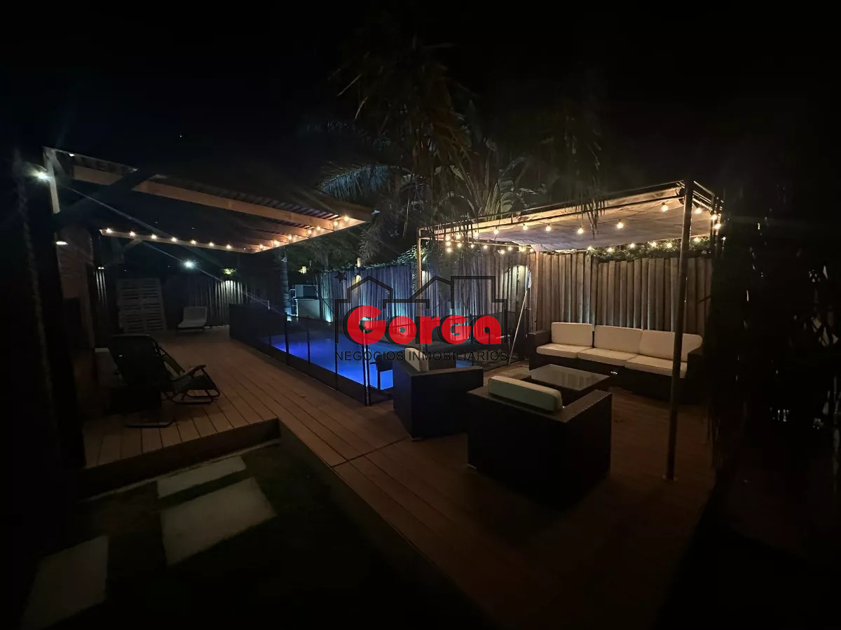Casa ID.439 - Hermosa casa domótica en Carrasco Sur, a metros de Avda Italia