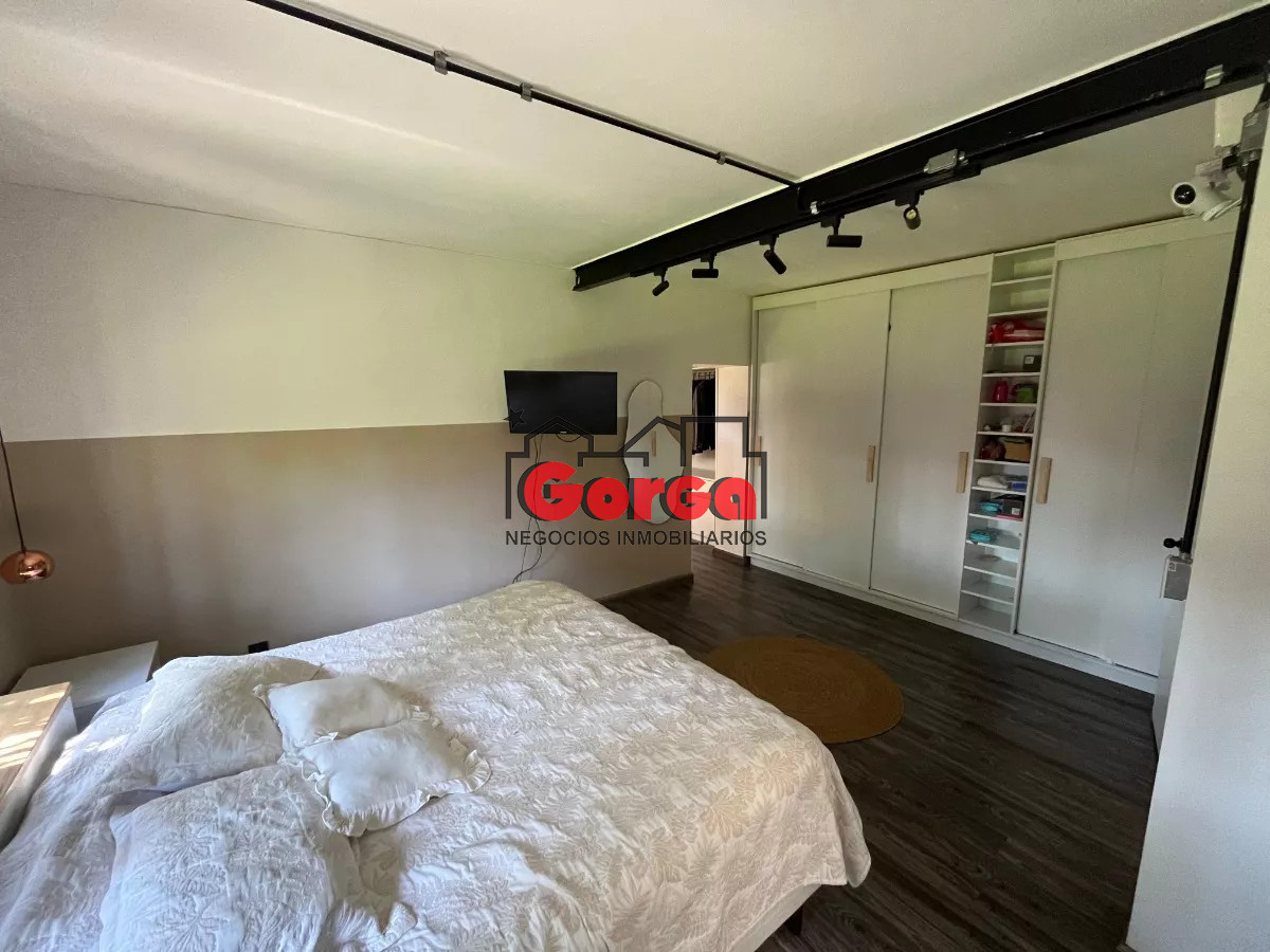 Casa ID.439 - Hermosa casa domótica en Carrasco Sur, a metros de Avda Italia