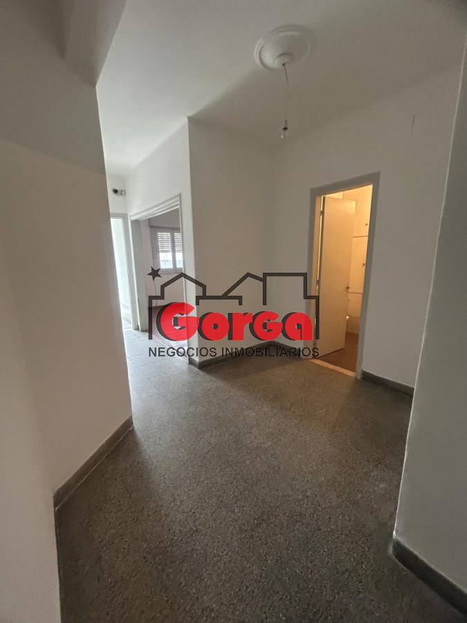 Casa ID.603 - Casa 2 dorm detrás Shopping Nuevo Centro 