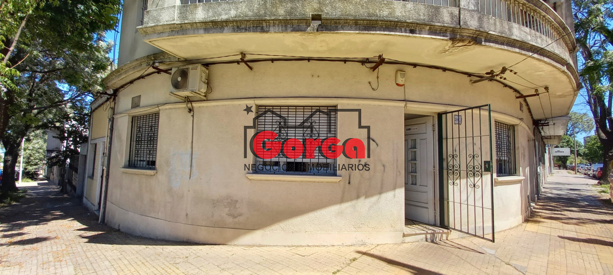 Casa ID.543 - Sobre Jujuy a una cuadra de Agraciada y Suárez