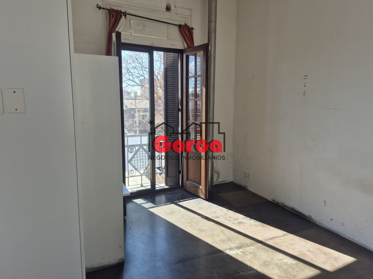 Casa ID.538 - A metros de la Rambla, sobre Solano López 