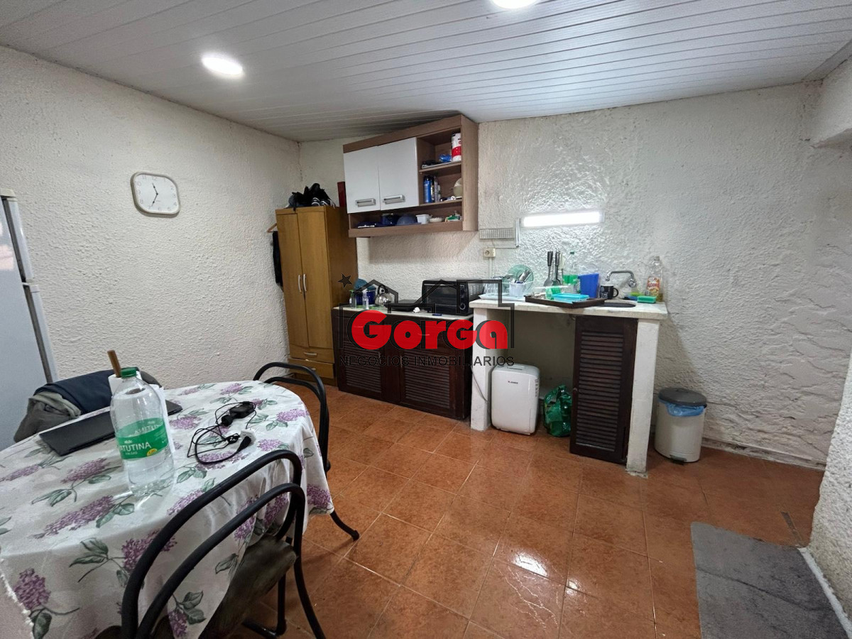 Casa ID.509 - Dos casas en un mismo padrón. Corumbé y Serrato. 