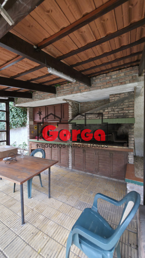 Casa ID.598 - Exclusiva en la zona, próx. a Nuevo Centro Shopping