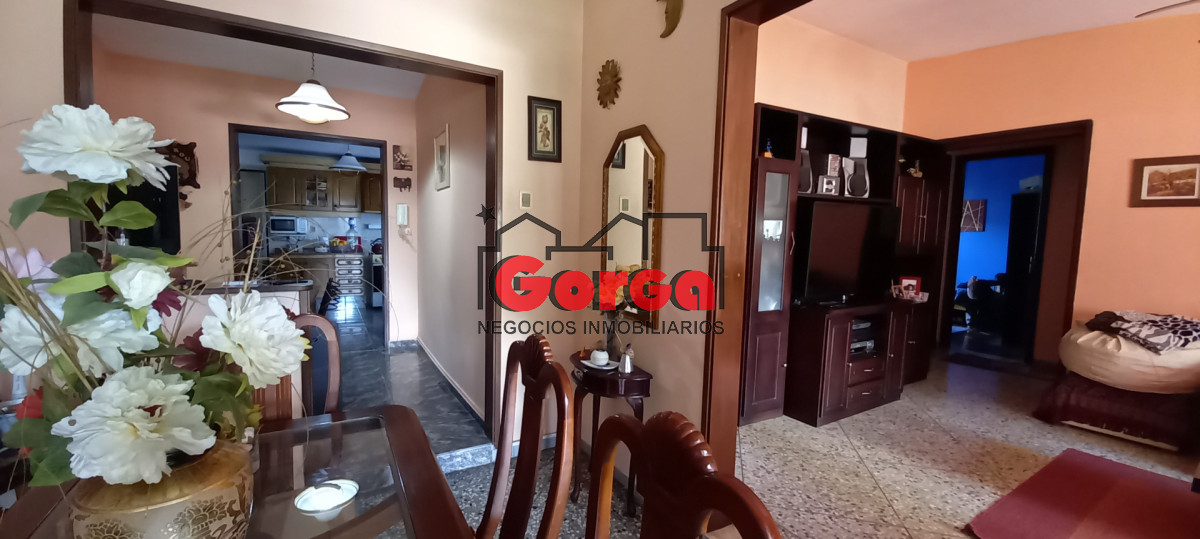 Casa ID.568 - Sobre Herrera y San Martín. Excelente chalet.