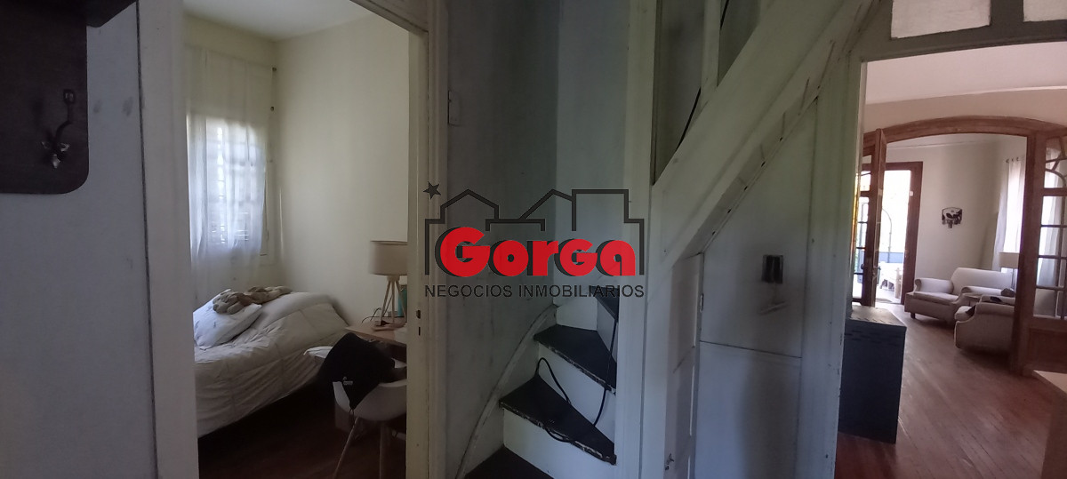 Casa ID.386 - Hermosa casa sobre Castro